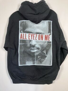 Bravado 2PAC Black Hoodie Interior Label